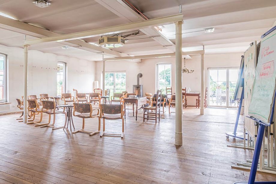 Großzügig und lichtdurchfluteter Seminarraum