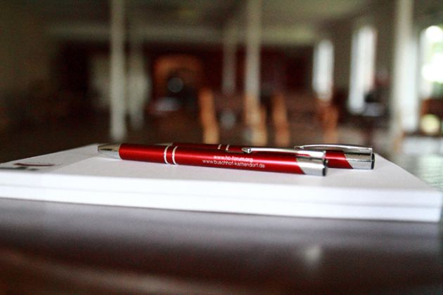 Arbeitsmaterial im Seminarraum