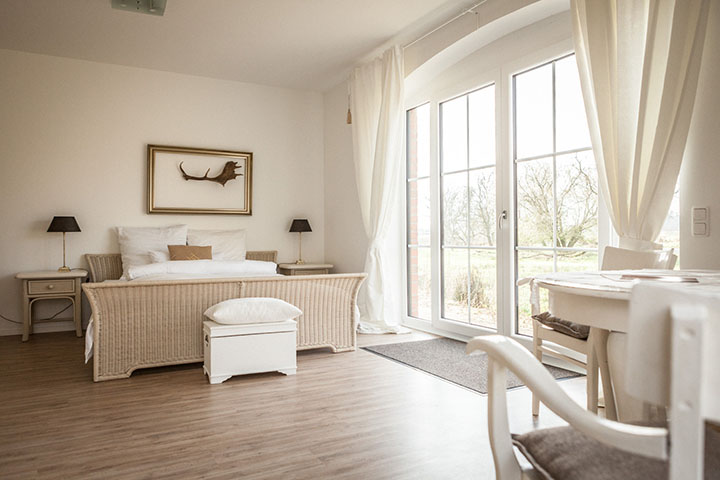 Weisses Zimmer im Tagungshaus
